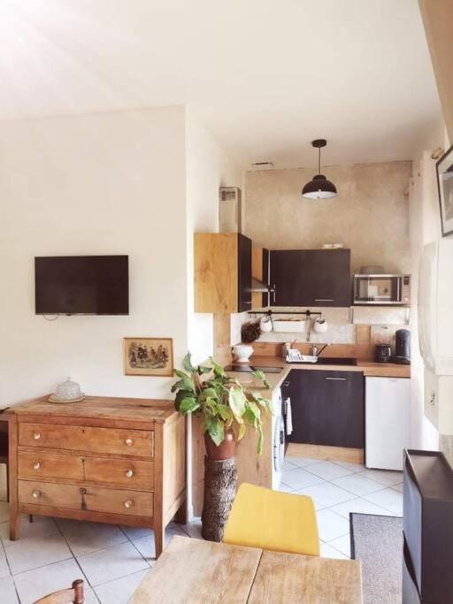 Chez Beroy Apartment Morlaas Ngoại thất bức ảnh
